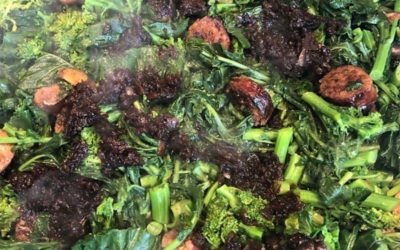 BROCCOLINI ITALIAN SAUSAGE WITH  EAT THIS YUM BALSAMIC CARAMELIZED ONION